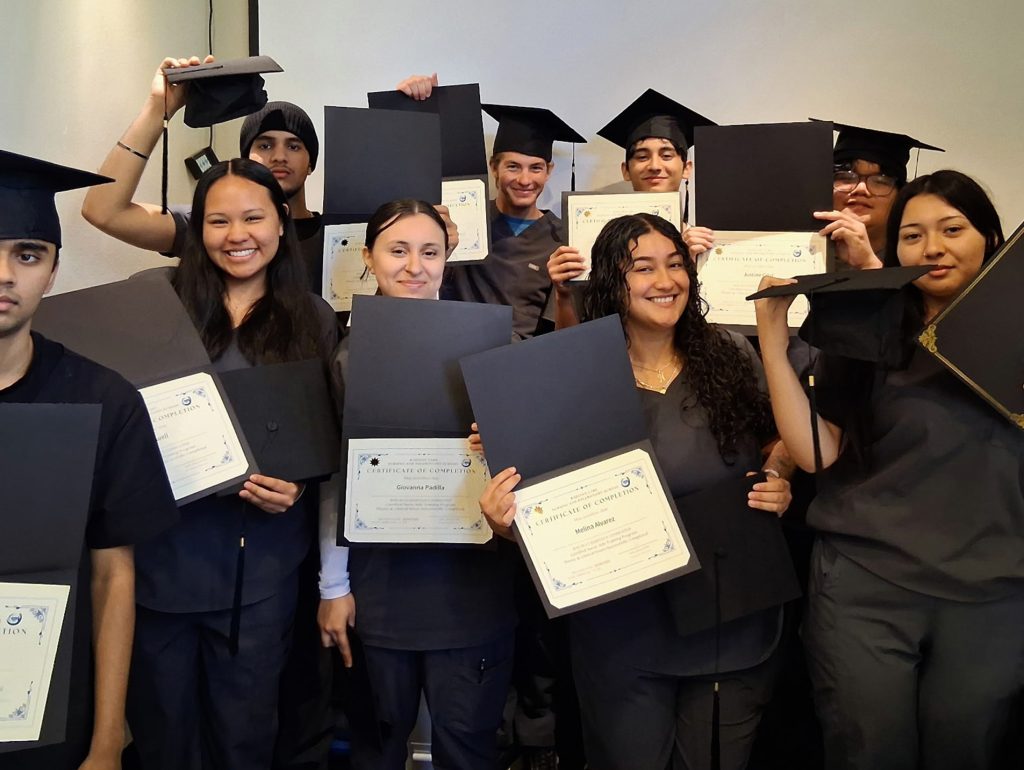 How to Become a Certified Nursing Assistant in California