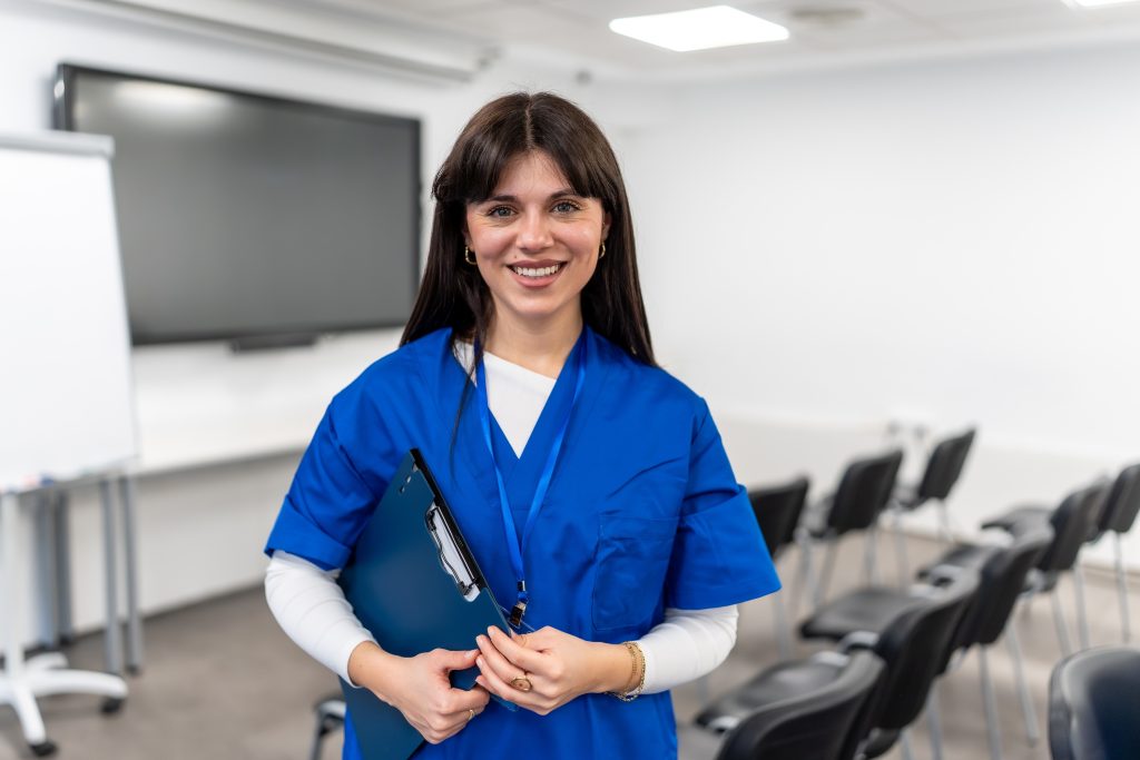 CNA classes for high school graduates in California